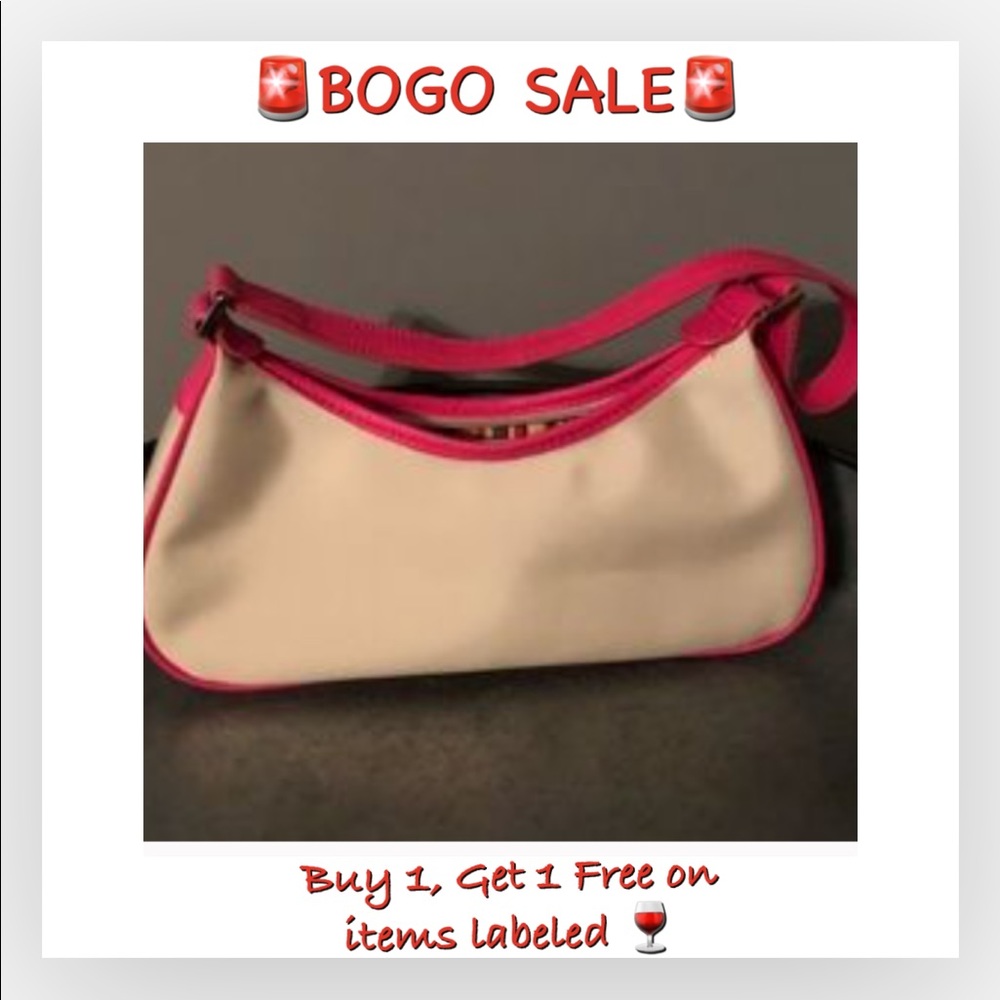 🍷BOGO SALE Ladies/Girl’s Small MAXX New York Bag